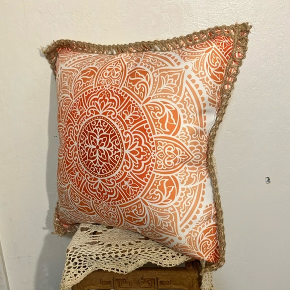 Mandala Patterned reversible Orange and yellow Throw Pillow with jute trim - Picture 5 of 6